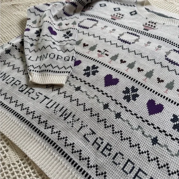Vintage alphabet White and Purple Patterned Sweater teacher small - Picture 6 of 12